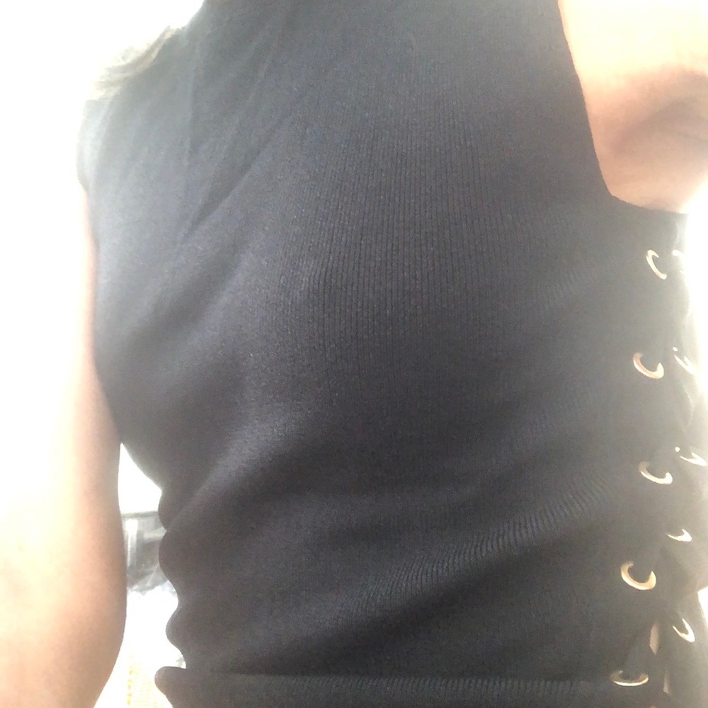 Top - Picture 4 of 4
